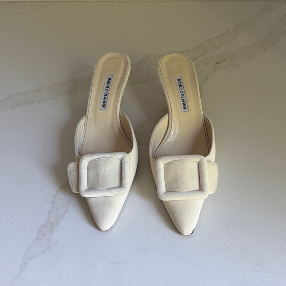 Manolo Blahnik Shoes - Manolo Blahnik Cream Suede Pointed-Toe Mules with Buckle